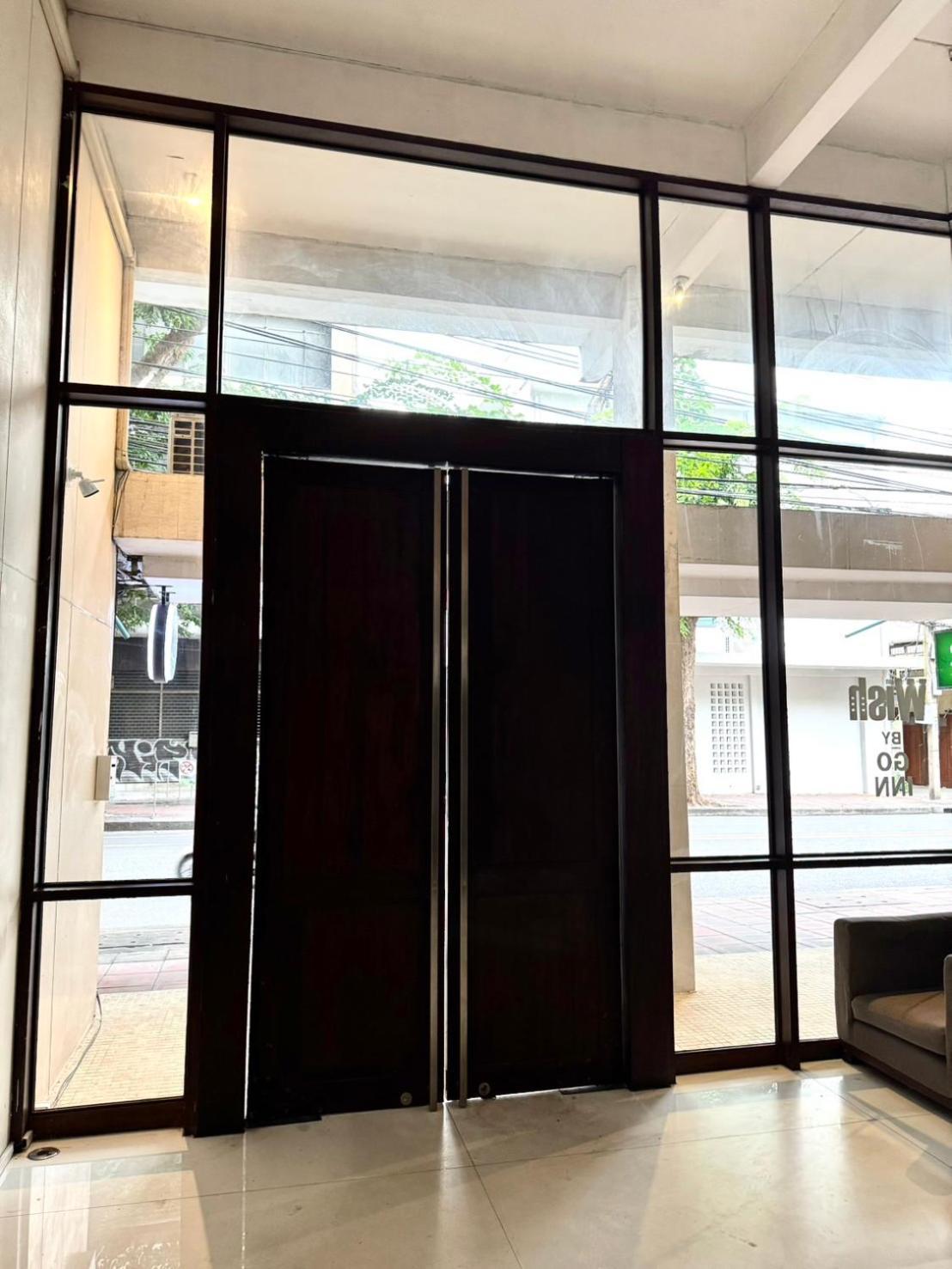 Wish Inn Silom - วิช อินน์ สีลม X Bangkok Exterior foto