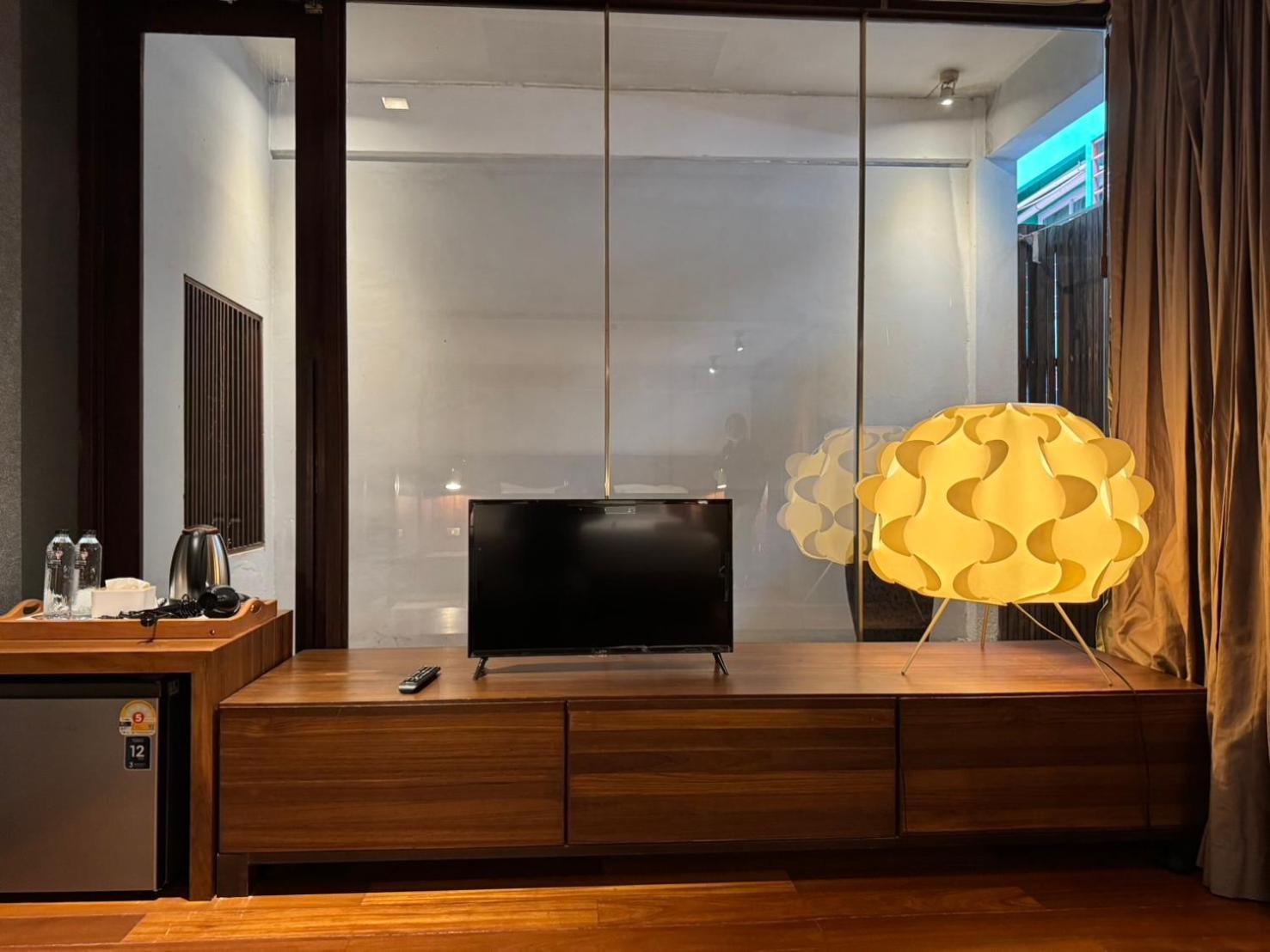 Wish Inn Silom - วิช อินน์ สีลม X Bangkok Exterior foto